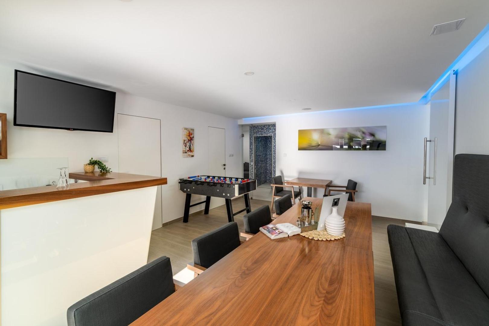 Luxury Villa Lucas With Heated Pool, Whirlpool, Sauna, 14 Pax Podstrana Exterior foto